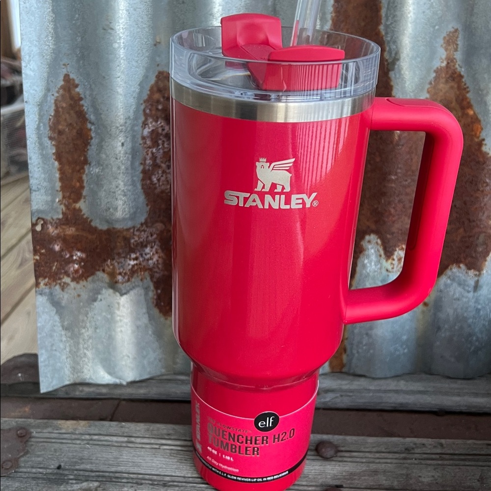 Stanley 40oz Red Delicious Tumbler Stanley and Elf Cosmetics Exclusively - NWT - Picture 16 of 16